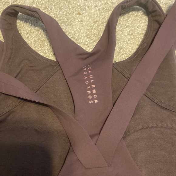 Lululemon sports bra - Picture 3 of 5